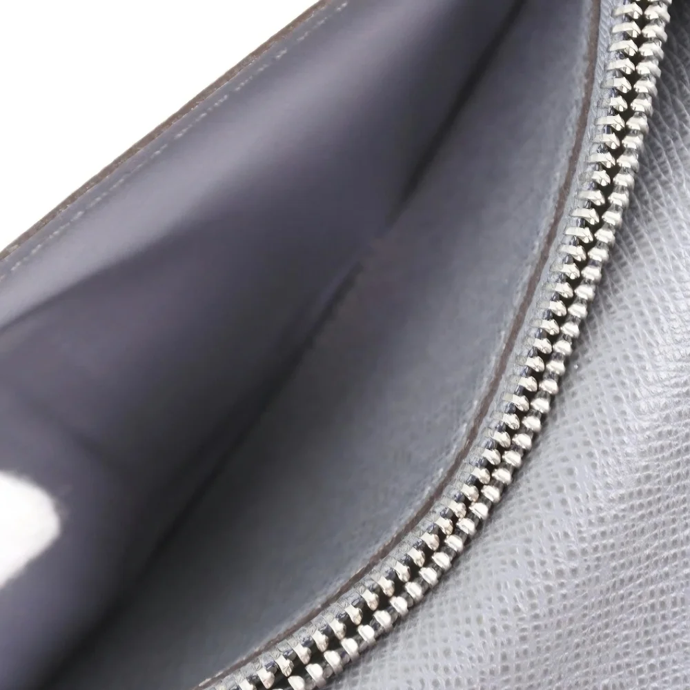 RARE LOUIS VUITTON Grey Taiga Brazza (Unisex) Bifold Long Wallet (EUC)